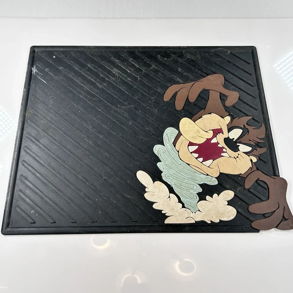 VTG '94 PlastiColor Looney Tunes Taz Tasmanian Devil Rubber Floor Mat 14x17 GUC
